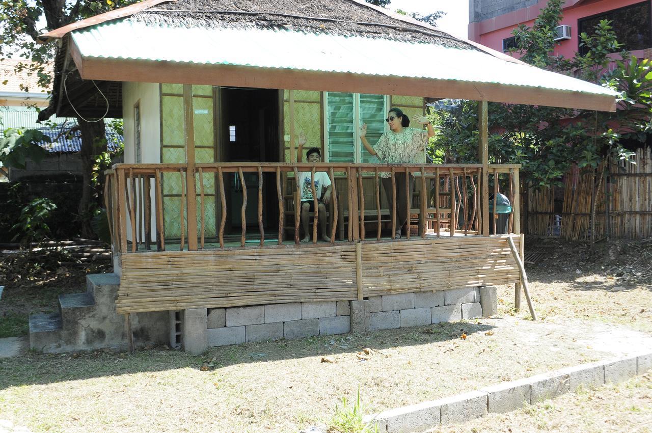 Casa Aviara Resort & Hotel Puerto Galera Exterior photo